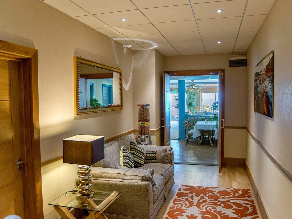 Biarritz Hotel Saint Brélade Esterno foto