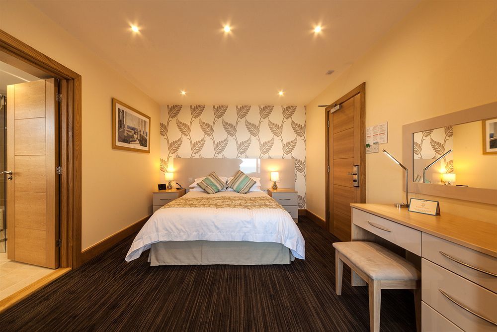 Biarritz Hotel Saint Brélade Esterno foto